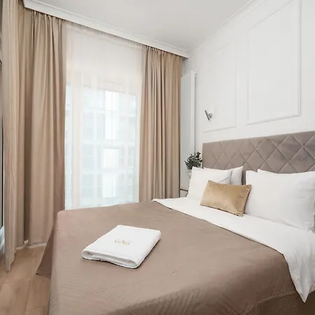Urban - Luxury 1-bedroom, Mennica Апартаменти *