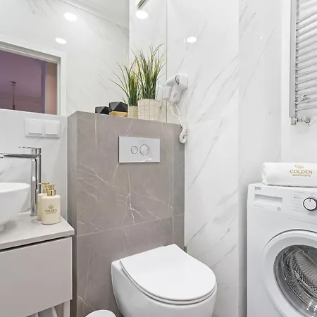 Urban - Luxury 1-bedroom, Mennica * Warschau